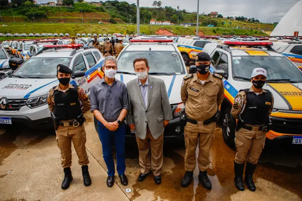 Romeu Zema entrega 645 viaturas para a Polícia Militar de Minas Gerais