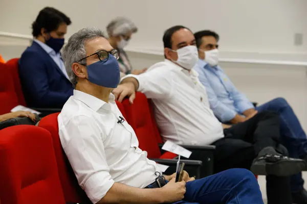 Romeu Zema entrega 645 viaturas para a Polícia Militar de Minas Gerais