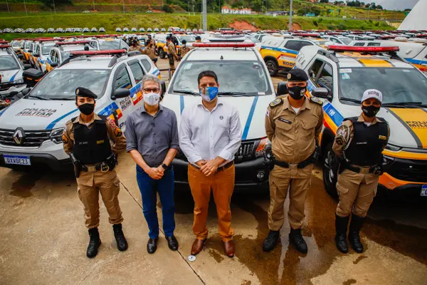 Romeu Zema entrega 645 viaturas para a Polícia Militar de Minas Gerais