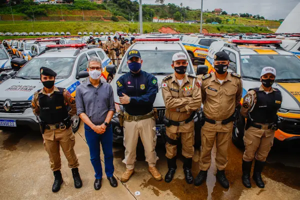 Romeu Zema entrega 645 viaturas para a Polícia Militar de Minas Gerais
