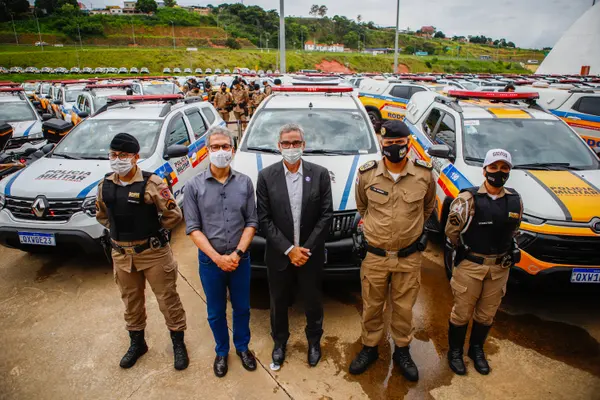Romeu Zema entrega 645 viaturas para a Polícia Militar de Minas Gerais
