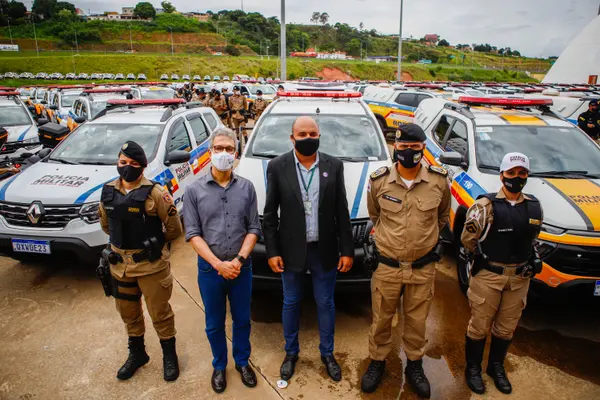 Romeu Zema entrega 645 viaturas para a Polícia Militar de Minas Gerais