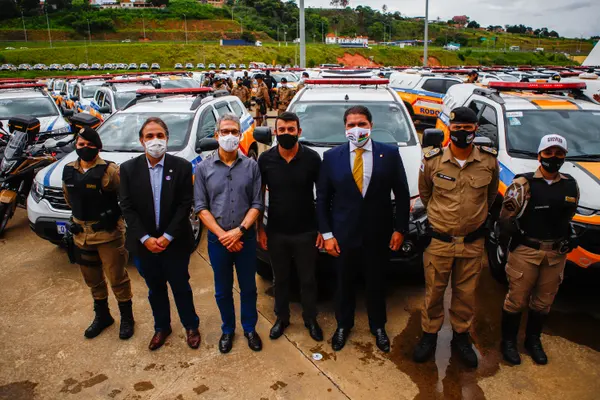 Romeu Zema entrega 645 viaturas para a Polícia Militar de Minas Gerais