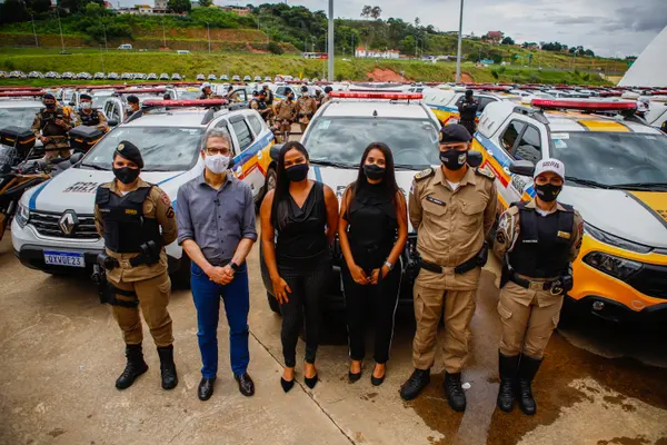 Romeu Zema entrega 645 viaturas para a Polícia Militar de Minas Gerais