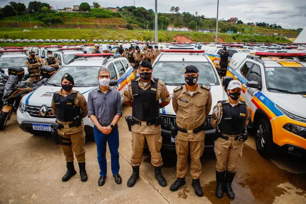 Romeu Zema entrega 645 viaturas para a Polícia Militar de Minas Gerais