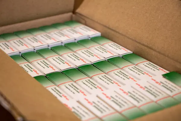 Chegada de medicamentos para o kit intubação - 1/5/2021