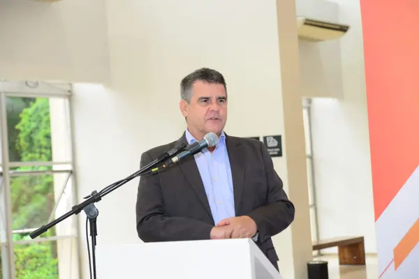 Governador em exercício participa da solenidade de lançamento da parceria entre a AngloGold Ashanti e a Fundação Clóvis Salgado