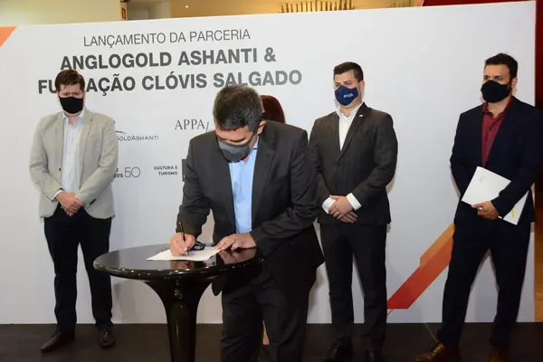 Governador em exercício participa da solenidade de lançamento da parceria entre a AngloGold Ashanti e a Fundação Clóvis Salgado