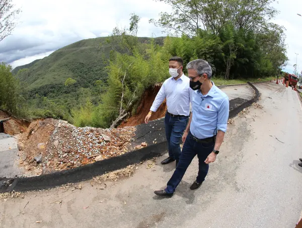 Governo de Minas e prefeitura de Nova Lima firmam convênio para execução de obras na MG-030