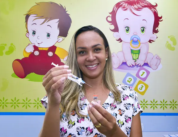 Mulheres são fundamentais para levar a vacina contra covid ao braço dos mineiros