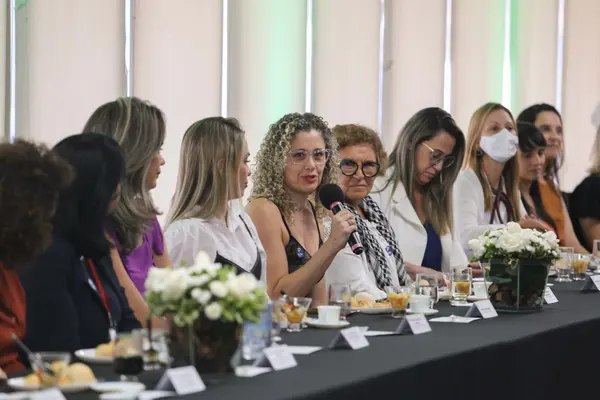 Governador se reúne com mulheres que ocupam cargos de liderança no Governo de Minas