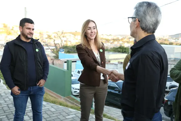 Nova Serrana, no Centro-Oeste, ganha novo prédio escolar