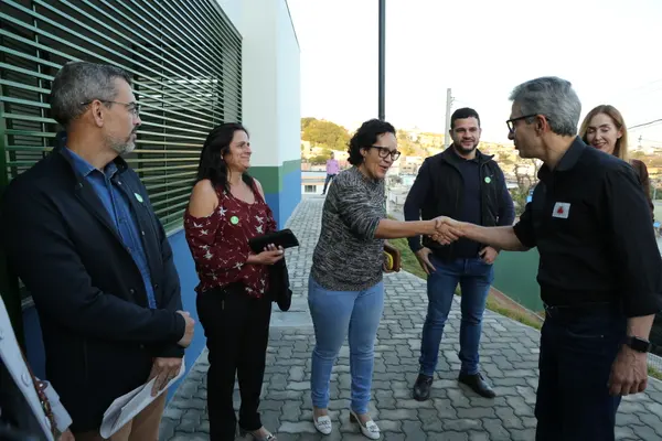 Nova Serrana, no Centro-Oeste, ganha novo prédio escolar