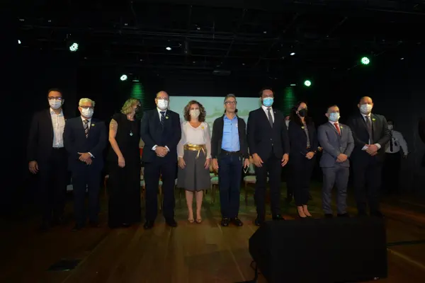 Governo de Minas e CDL/BH lançam agência de promoção de investimentos para Belo Horizonte