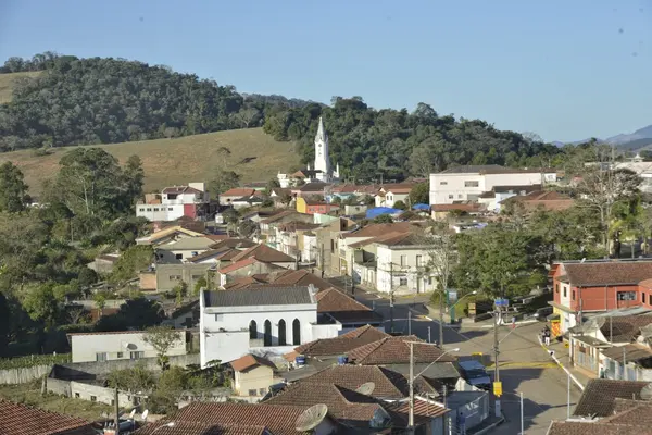 Pagamento da primeira parcela de convênio para obras em trecho da rodovia MG-295, em Consolação, no Sul do estado