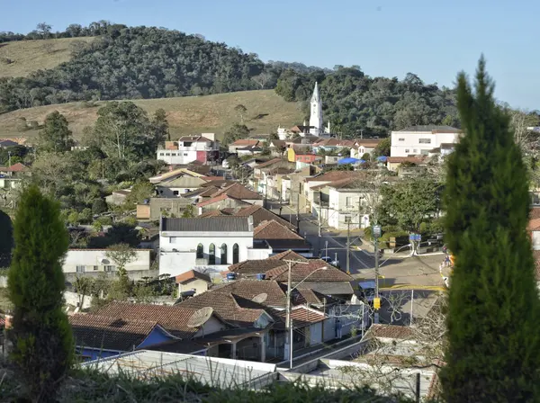 Pagamento da primeira parcela de convênio para obras em trecho da rodovia MG-295, em Consolação, no Sul do estado
