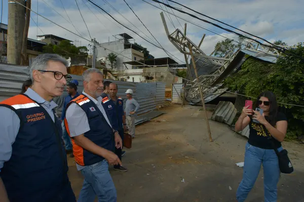 Governador vistoria ações de assistência em Muriaé após tempestades e disponibiliza estrutura do Estado para apoio