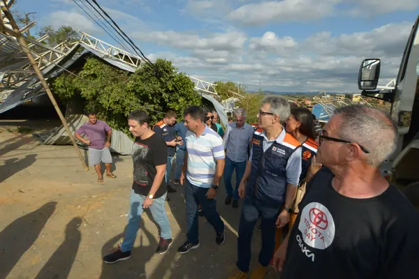 Governador vistoria ações de assistência em Muriaé após tempestades e disponibiliza estrutura do Estado para apoio