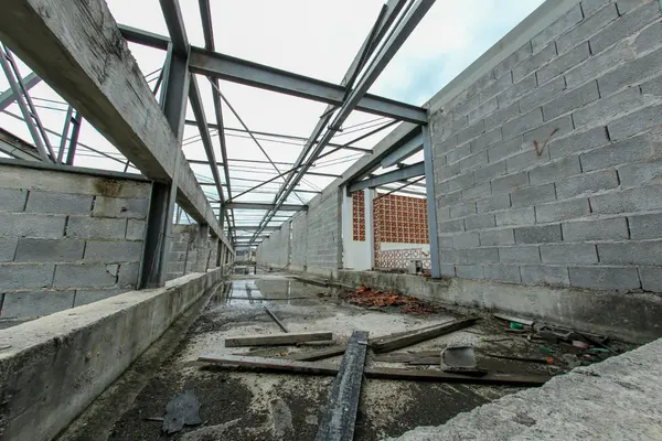 Obras do Hospital Regional de Teófilo Otoni estavam paradas desde 2016
