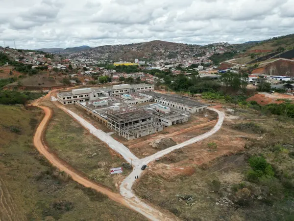 Obras do Hospital Regional de Teófilo Otoni estavam paradas desde 2016