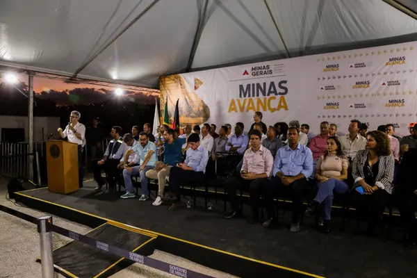 Evento de anúncio de retomada das obras do Hospital Regional de Teófilo Otoni