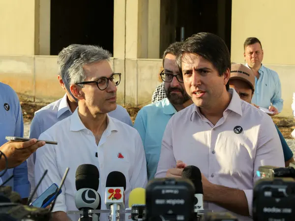Evento de anúncio de retomada das obras do Hospital Regional de Teófilo Otoni