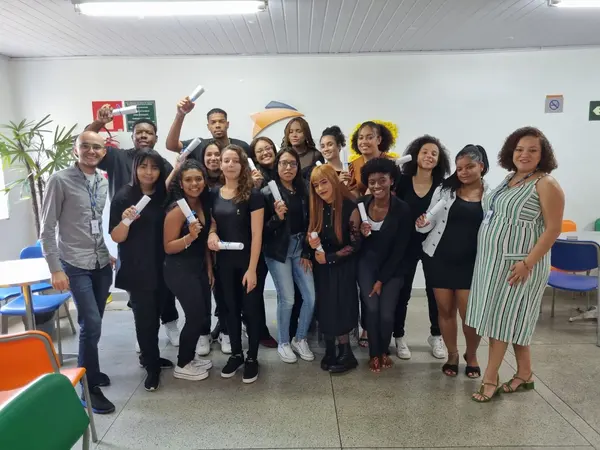 Trilhas de Futuro forma mais de mil jovens profissionais para o mercado de trabalho até dezembro deste ano