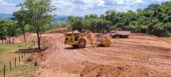 Pavimentação da MG-414, na ligação de Minas com Goiás, é iniciada no Triângulo