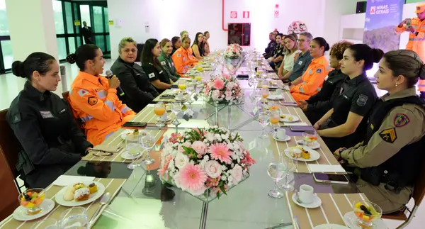 Governador promove encontro com mulheres que lideram as forças de segurança no estado