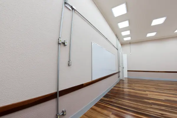 Estrutura da Escola Estadual Delfim Moreira após reformas e revitalização