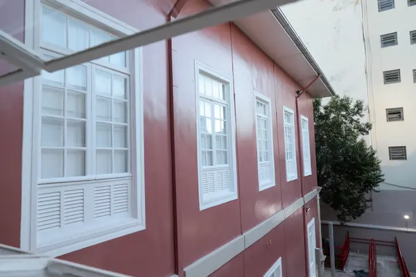 Estrutura da Escola Estadual Delfim Moreira após reformas e revitalização