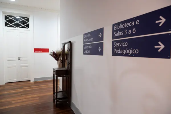 Estrutura da Escola Estadual Delfim Moreira após reformas e revitalização