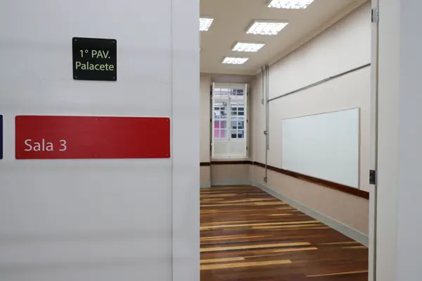 Estrutura da Escola Estadual Delfim Moreira após reformas e revitalização
