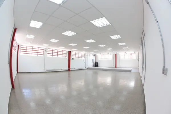 Estrutura da Escola Estadual Delfim Moreira após reformas e revitalização