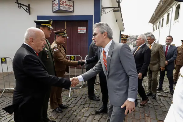 Momento cívico do Dia da Inconfidência na Praça Tiradentes, em Ouro Preto