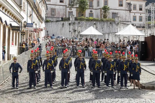 Momento cívico do Dia da Inconfidência na Praça Tiradentes, em Ouro Preto