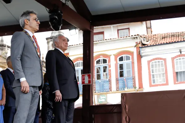 Momento cívico do Dia da Inconfidência na Praça Tiradentes, em Ouro Preto