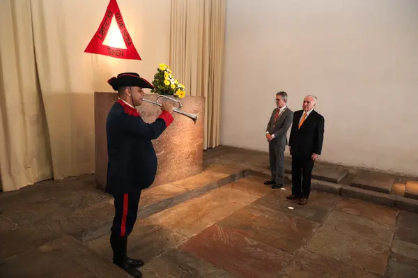 Momento cívico do Dia da Inconfidência na Praça Tiradentes, em Ouro Preto