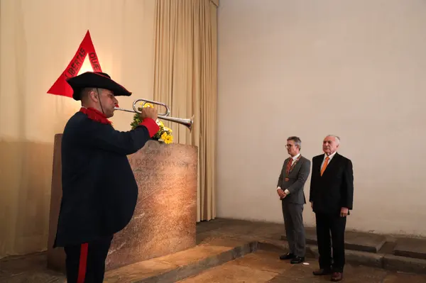 Momento cívico do Dia da Inconfidência na Praça Tiradentes, em Ouro Preto