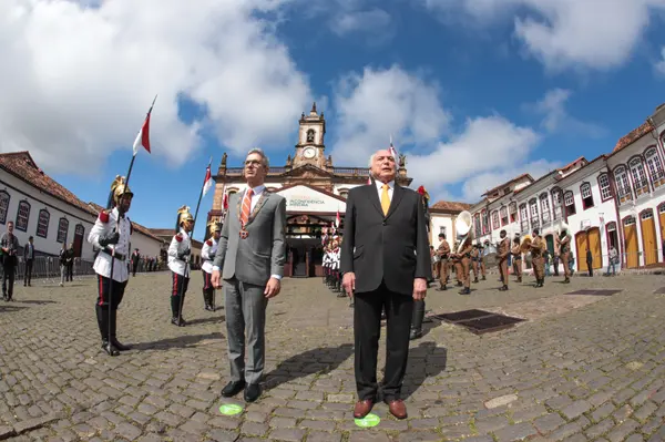Momento cívico do Dia da Inconfidência na Praça Tiradentes, em Ouro Preto