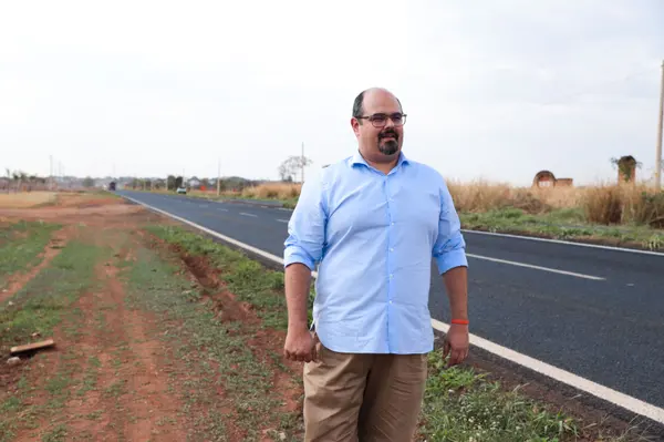 Governo de Minas entrega obras de recuperação funcional das rodovias AMG-2595 e AMG-2510, em Uberaba