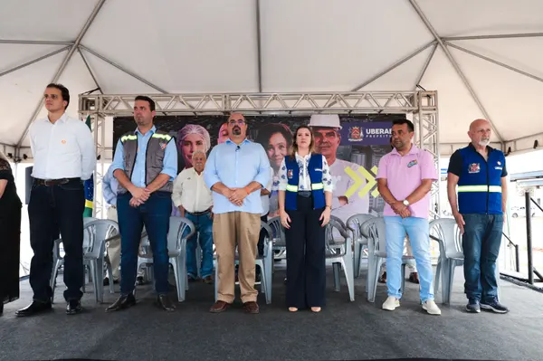 Governo de Minas entrega obras de recuperação funcional das rodovias AMG-2595 e AMG-2510, em Uberaba