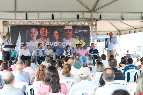 Governo de Minas entrega obras de recuperação funcional das rodovias AMG-2595 e AMG-2510, em Uberaba