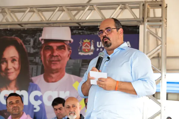 Governo de Minas entrega obras de recuperação funcional das rodovias AMG-2595 e AMG-2510, em Uberaba
