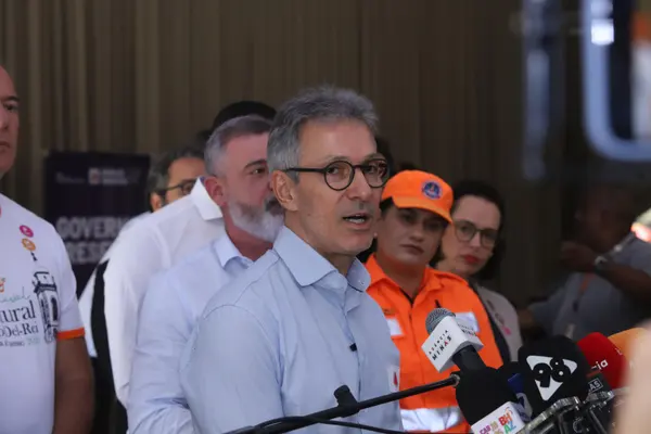 Governador apresenta projetos de infraestrutura em fórum realizado na capital mineira