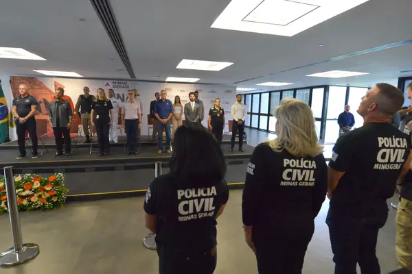 Governo de Minas entrega 190 novas viaturas à Polícia Civil