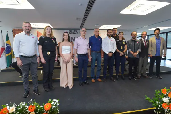 Governo de Minas entrega 190 novas viaturas à Polícia Civil