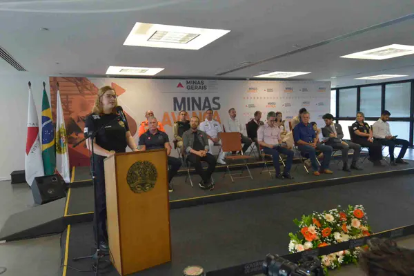 Governo de Minas entrega 190 novas viaturas à Polícia Civil