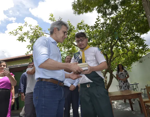 Governo de Minas vistoria obras na área da educação em Datas, no Vale do Jequitinhonha