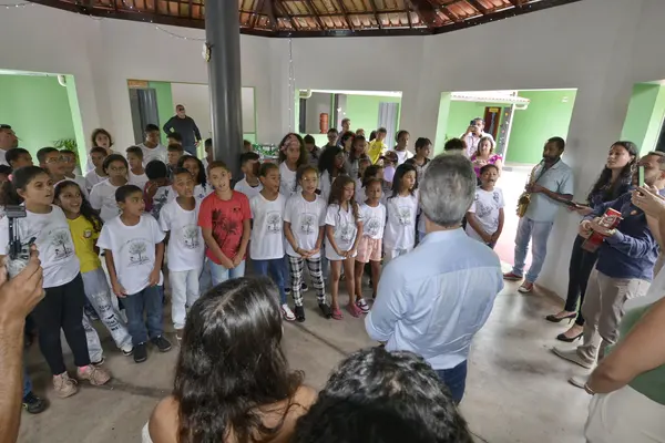 Governo de Minas vistoria obras na área da educação em Datas, no Vale do Jequitinhonha